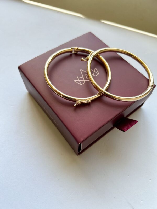 Bracelete Liso em banho de Ouro 18K