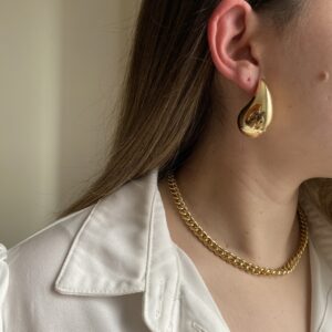 Brinco Gota Hailey G em banho de Ouro 18K