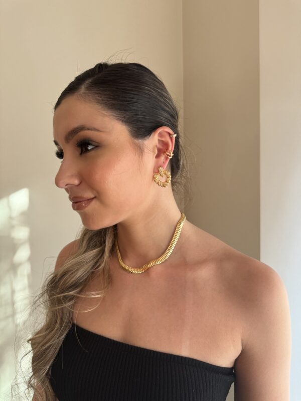 Brinco Coração cravejado em banho de Ouro 18K