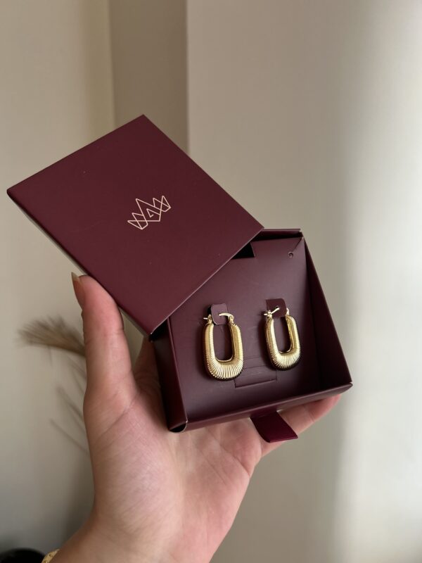 Argola Ranhuras em banho de Ouro 18K