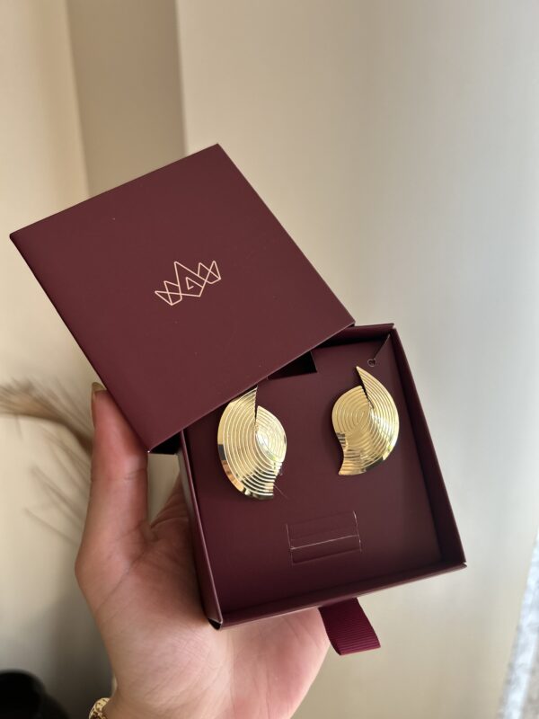 Brinco Ciclone em banho de Ouro 18K