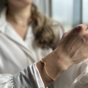 Bracelete Fio em banho de Ouro 18K