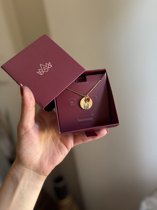 Colar com Medalha Personalizada tamanho M em banho de Ouro 18K - Imagem 2