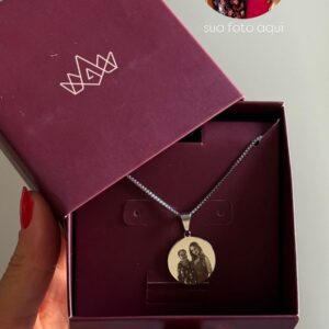 Colar Personalizado Medalha M em aço Inox