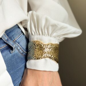 Bracelete abstrato em banho de Ouro 18K