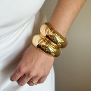 Bracelete Liso em banho de Ouro 18K