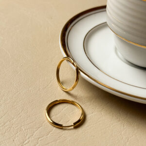 Argola Lisa M em banho de Ouro 18K