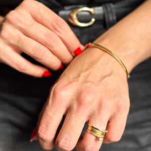 Bracelete Liso em banho de Ouro 18K