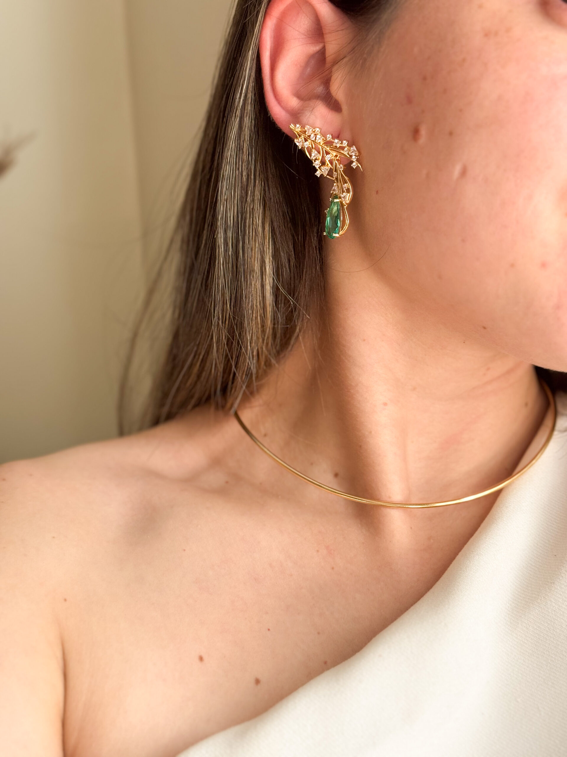 Brinco EarCuff Verde em banho de Ouro 18K