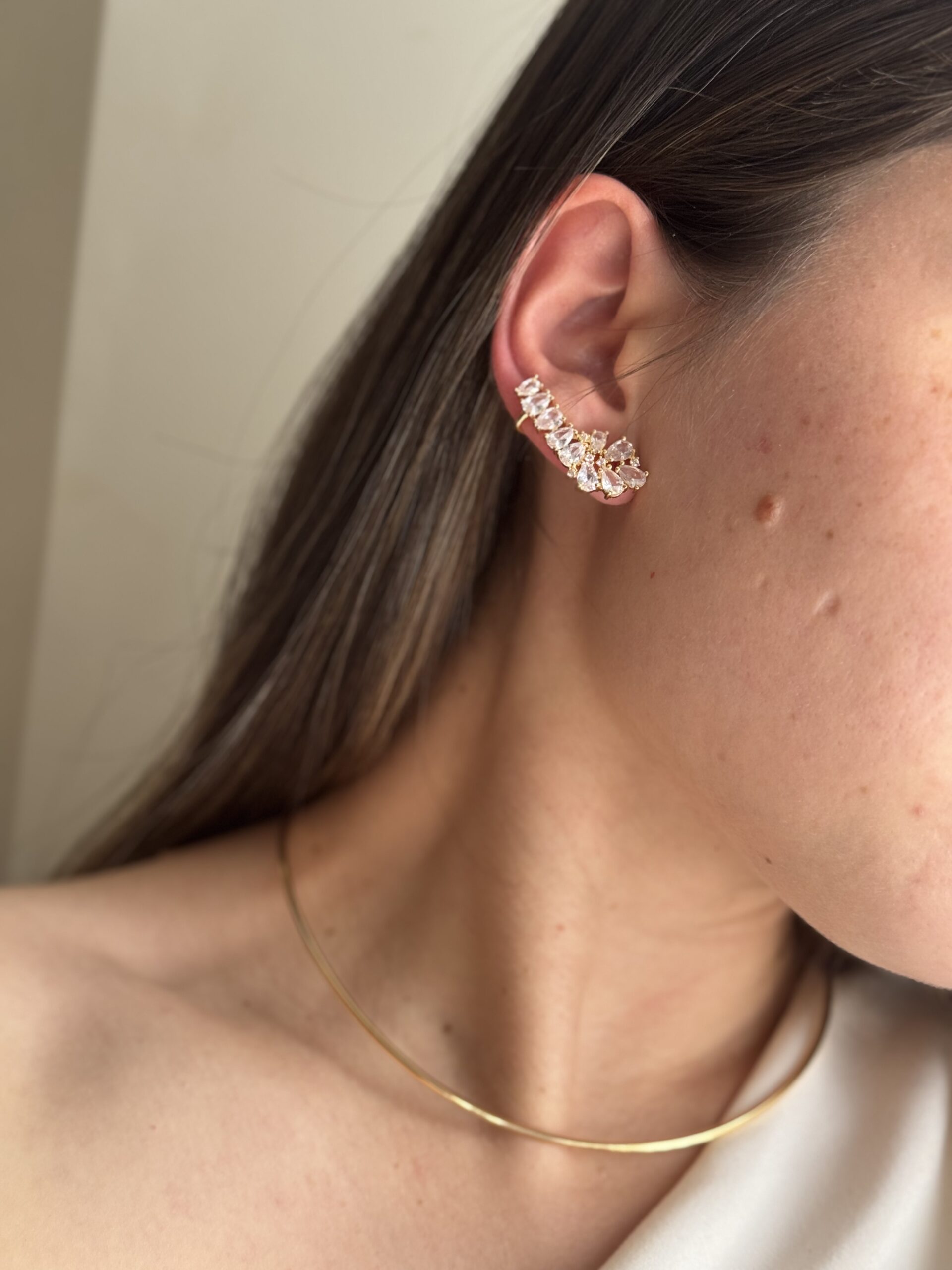 Brinco EarCuff Cristal em banho de Ouro 18K