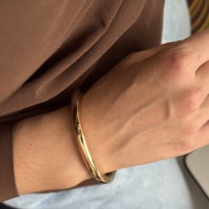 Bracelete Liso com Abertura em banho de Ouro 18K