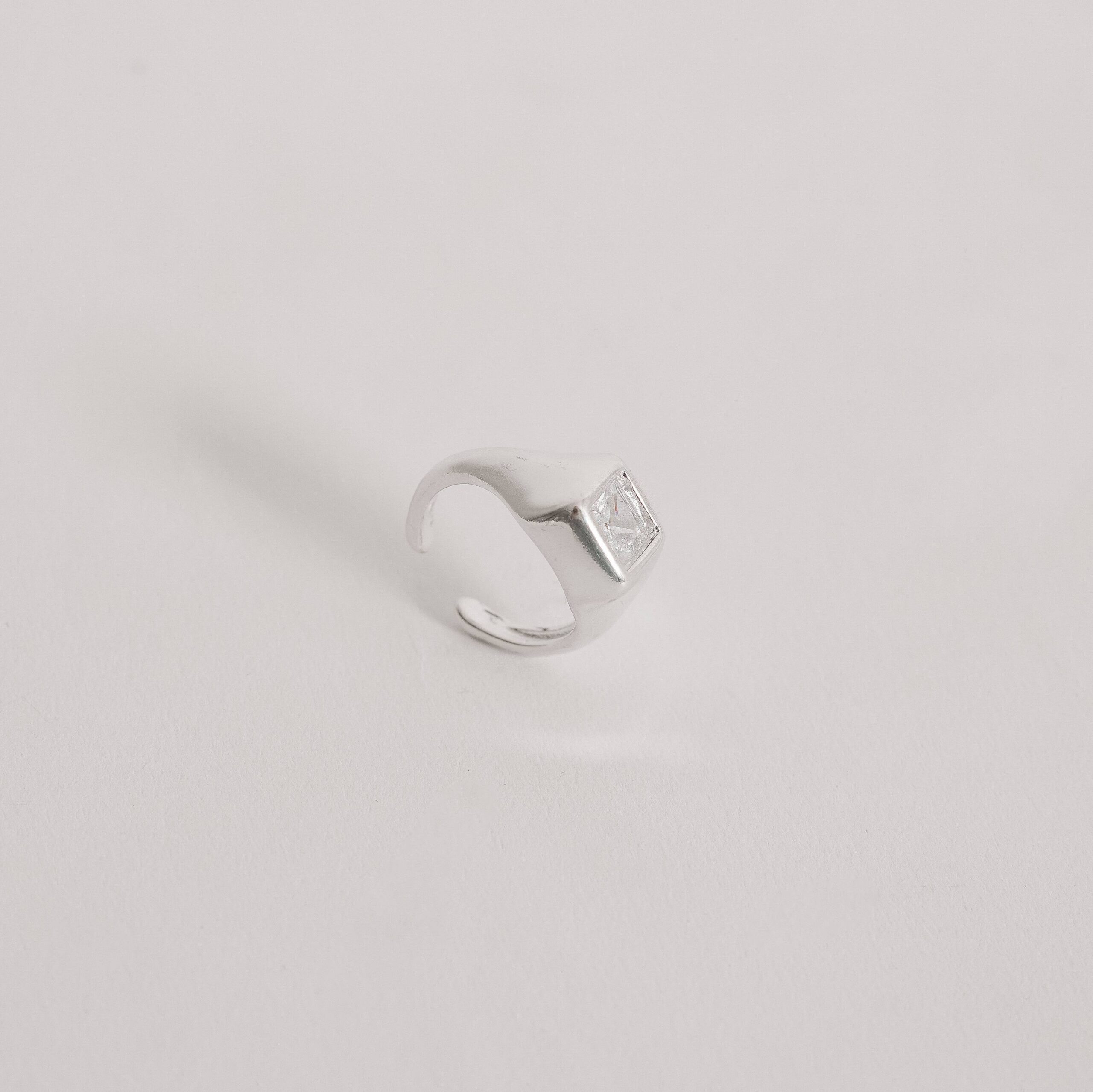 Anel Dedinho Zircônia em Prata 925 - Imagem 3