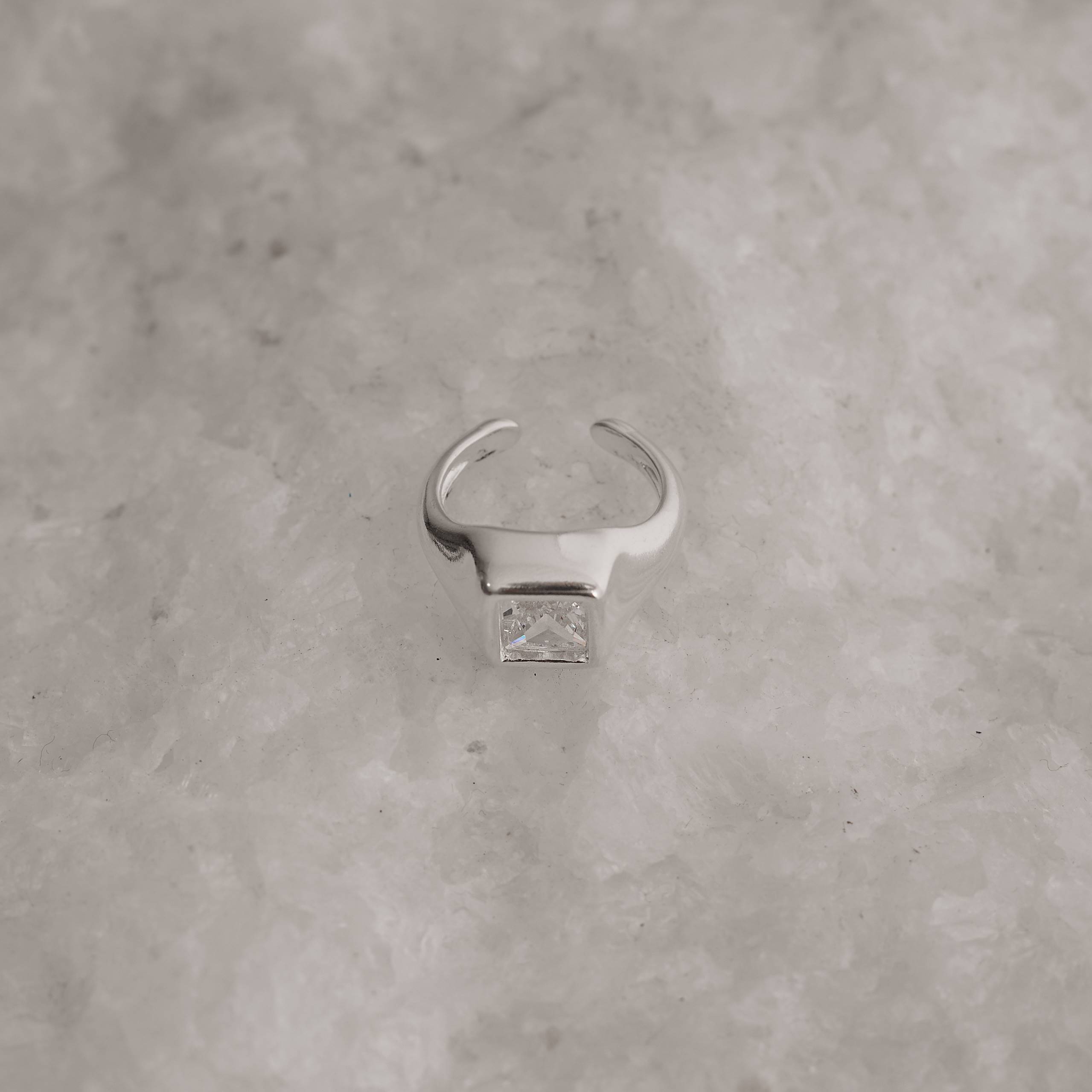 Anel Dedinho Zircônia em Prata 925 - Imagem 2