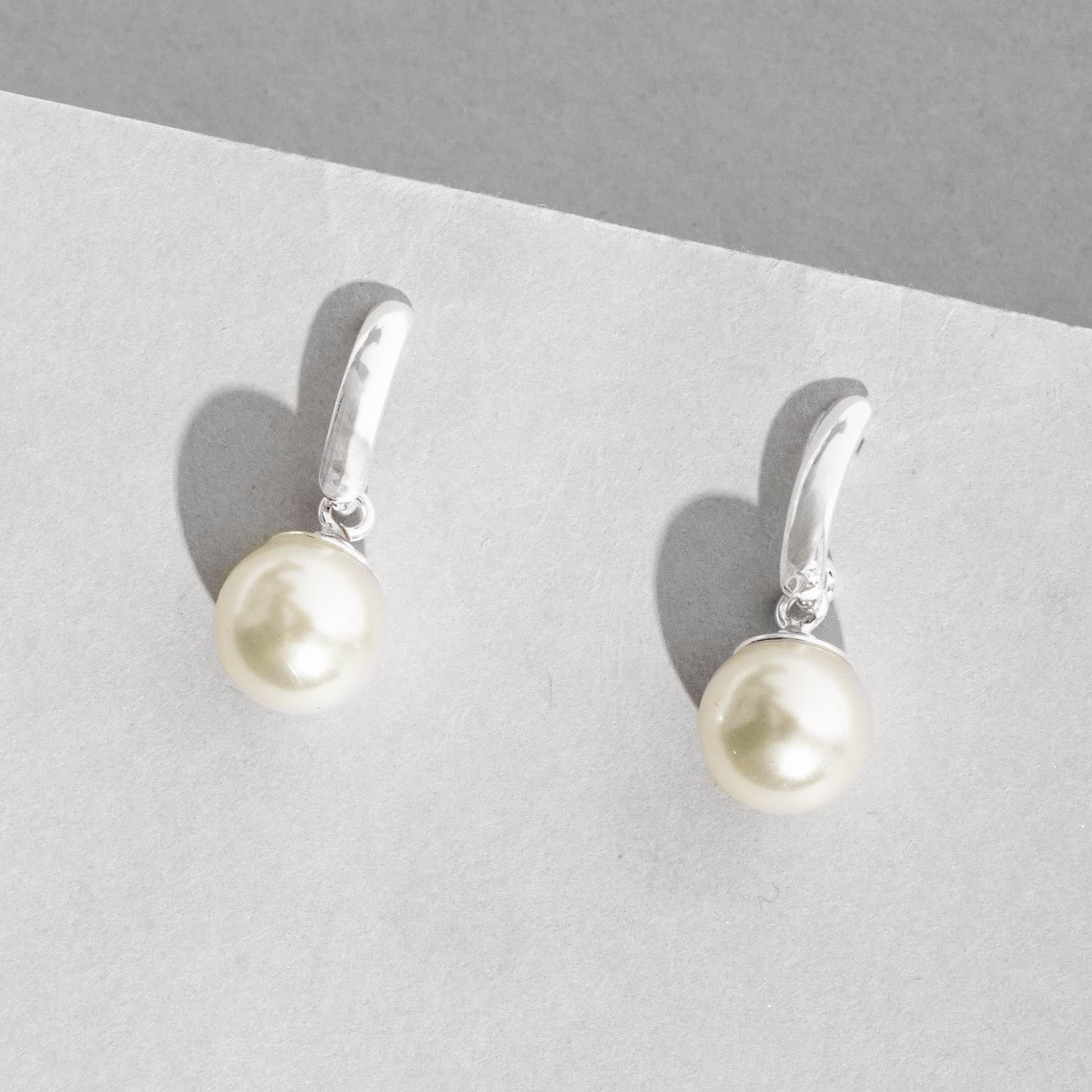 Brinco Base com Pérola em Prata 925