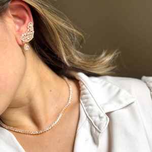 Brinco EarCuff Cravejado em banho de Ouro 18K